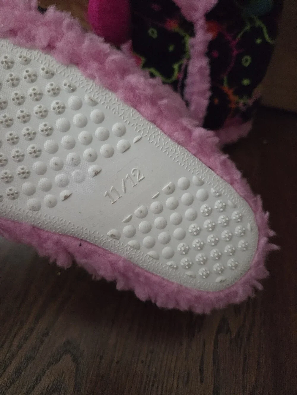 Hello Kitty Toddler Girls 11-12 Slippers